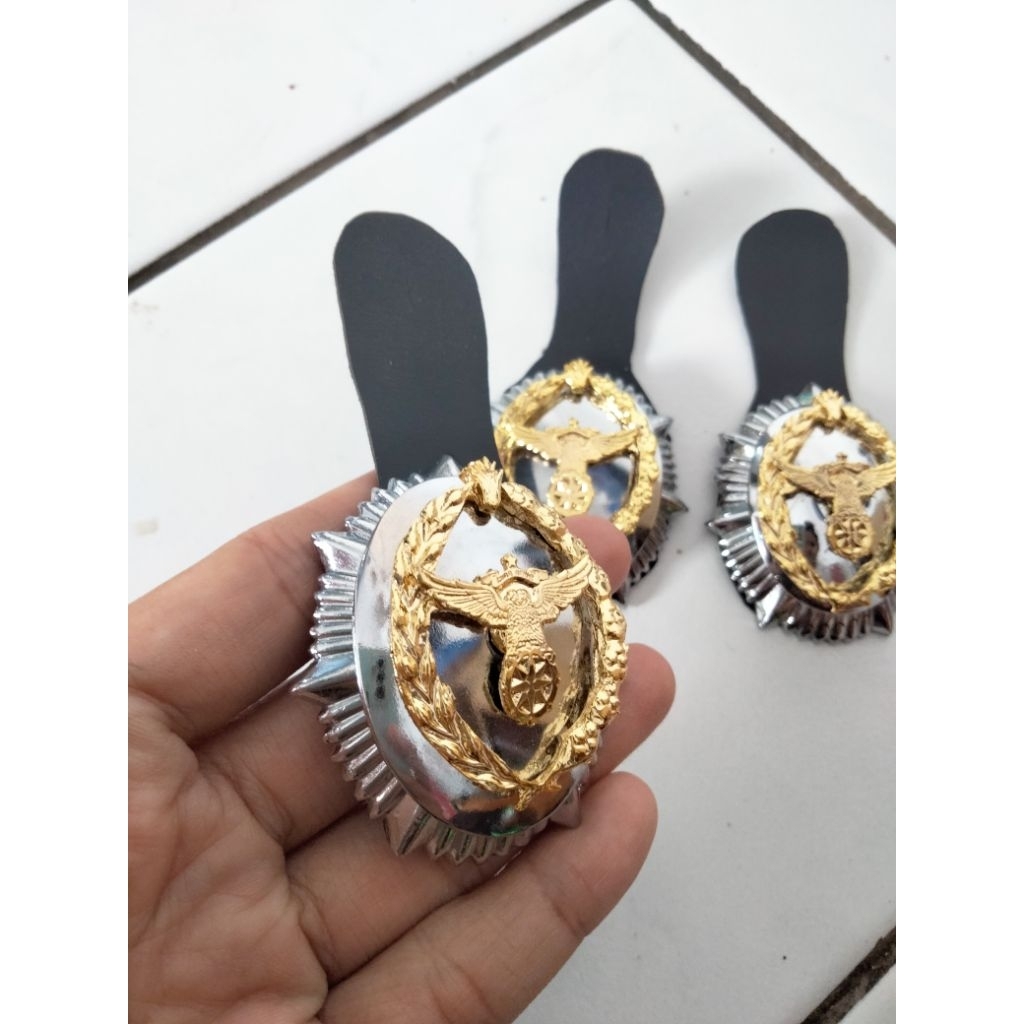 TANDA JABATAN PENERBAD LUX DANKI MAYOR LETKOL