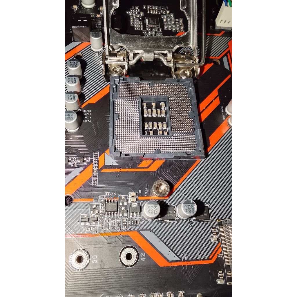 motherboard b365m aorus elite RUSAK