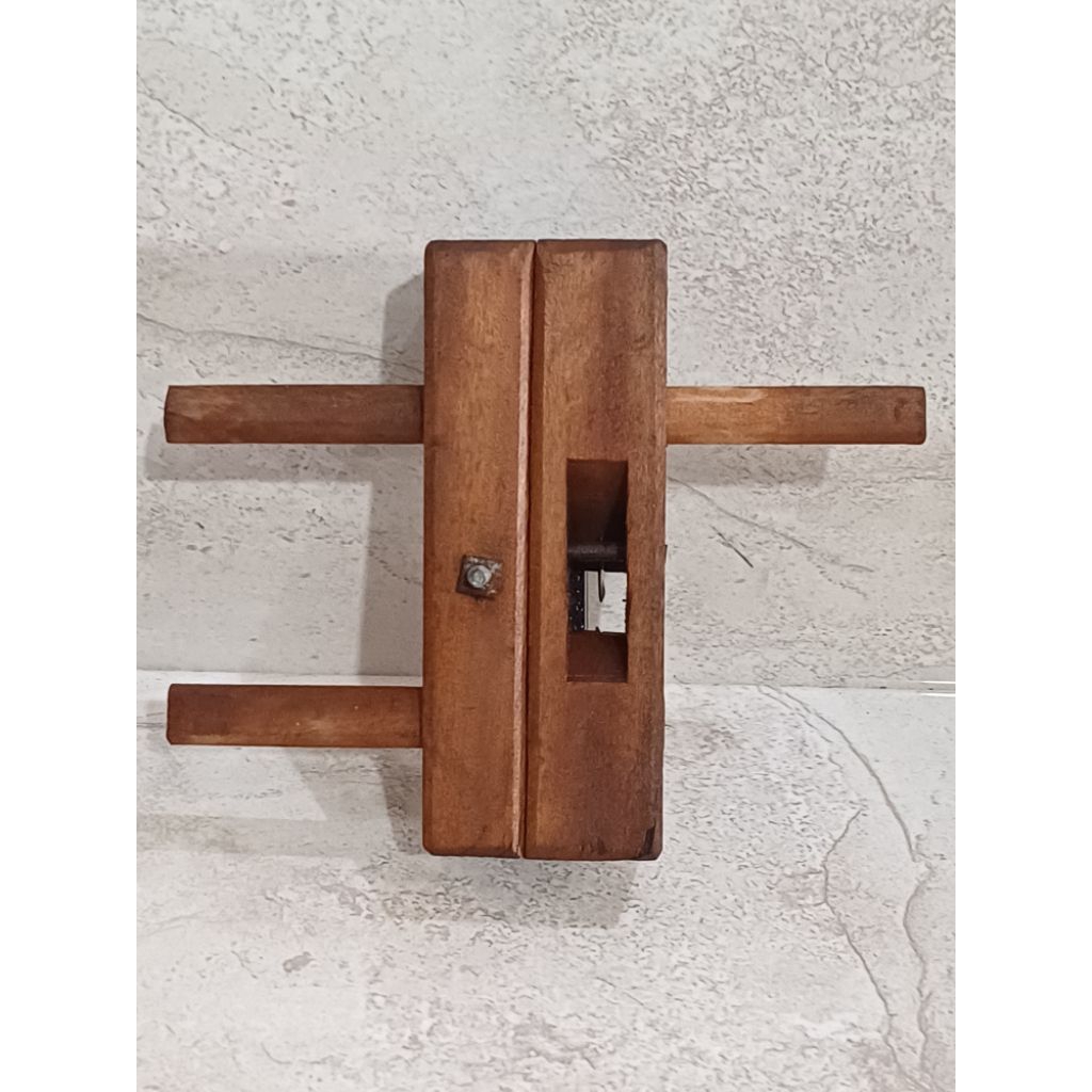Alat Serut Kayu Manual Untuk Buat Saluran Air Kayu Plus Pisau / Alat Pasah Kayu Manual