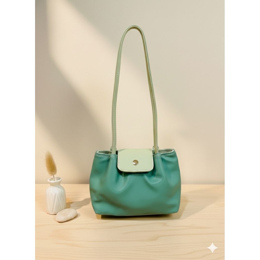 Hanuna Bag - Tas Tangan Wanita dengan Desain Elegan dan Warna Mint Hijau Muda untuk Gaya Harian