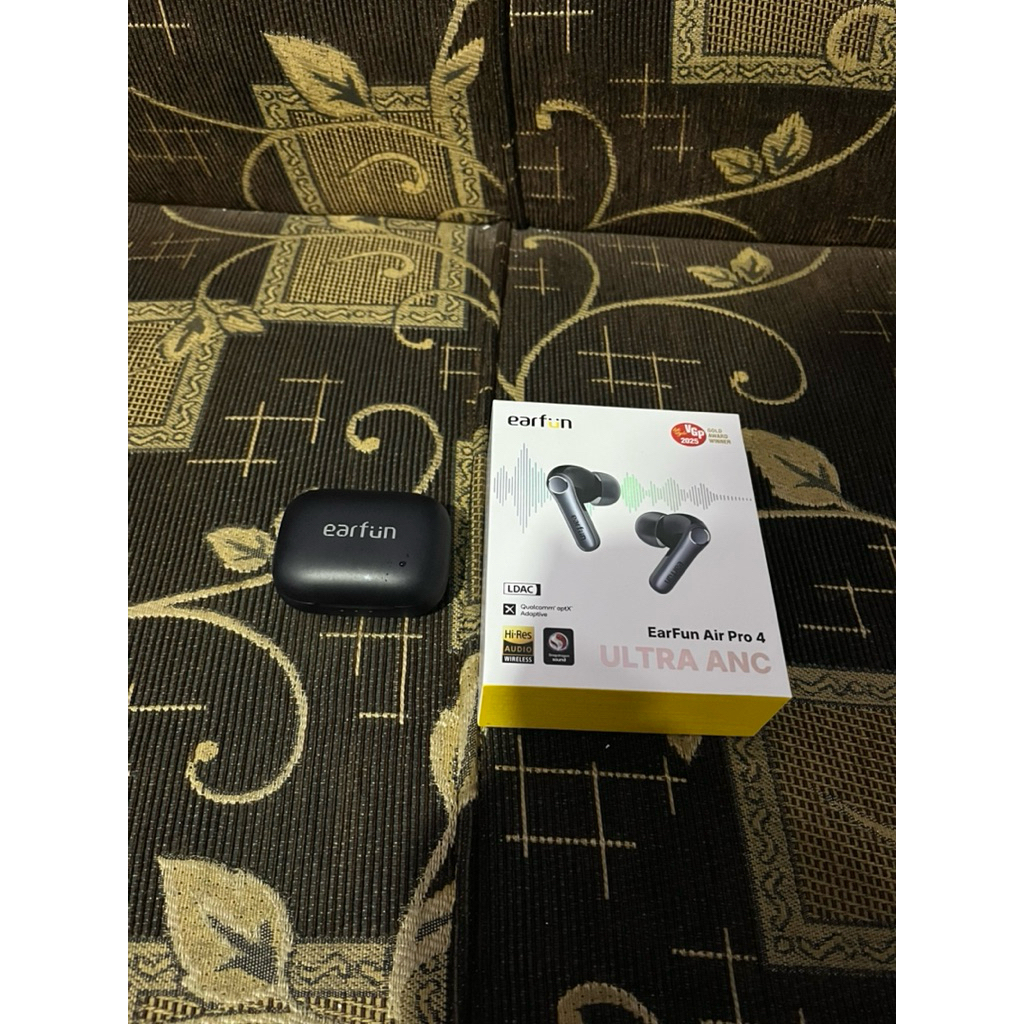 (Preloved) - TWS Earfun Air Pro 4