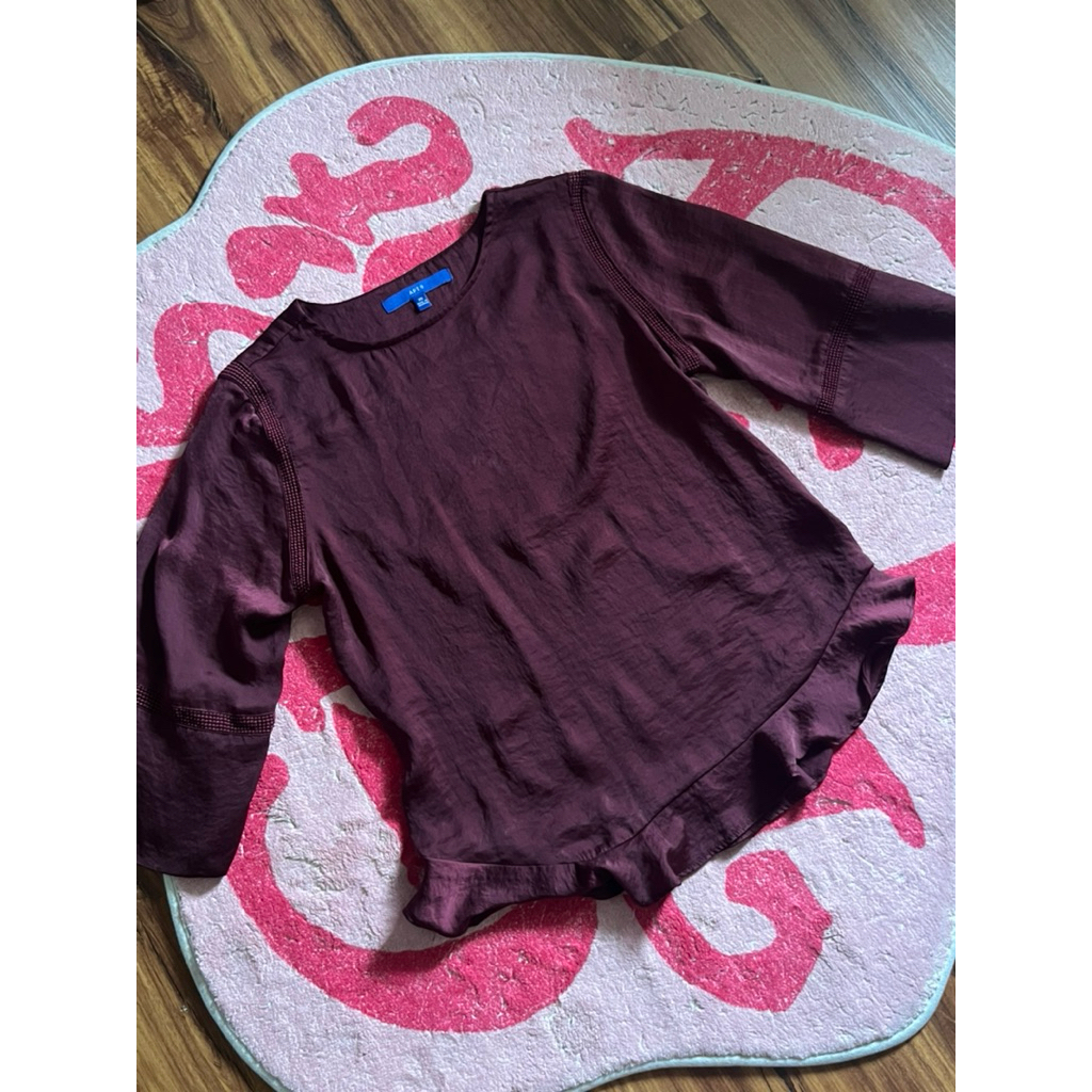 Preloved Burgundy Satin Blouse [apt.9]