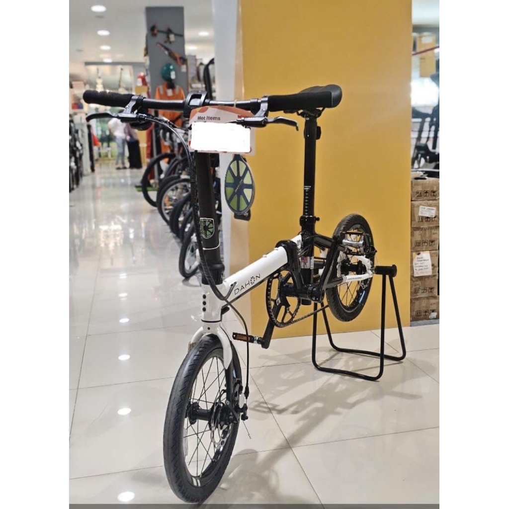 Sepeda Lipat Dahon K3 Plus 16 Inch - Putih Hitam