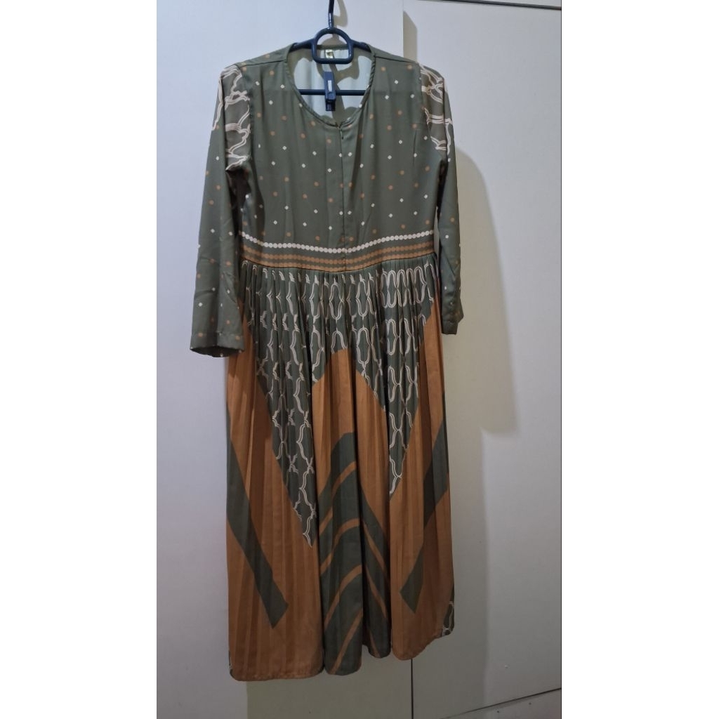 Preloved Gamis Vanilla Hijab