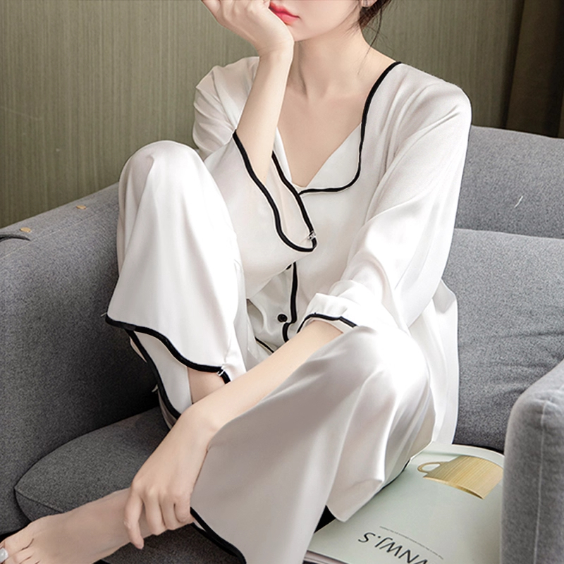 Piyama Wanita Premium Ice Silk  | Baju Tidur Lengan Panjang Simple Elegan  Adem & Nyaman Dipakai di 