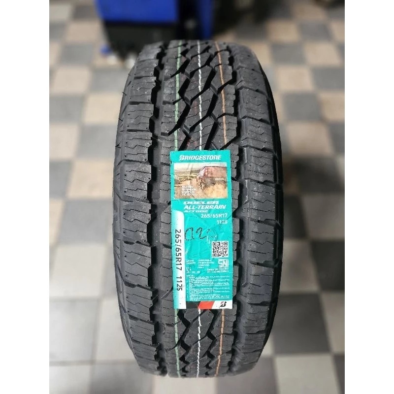 Bridgestone Dueler AT002 265/65 R17 Ban Mobil Fortuner Pajero
