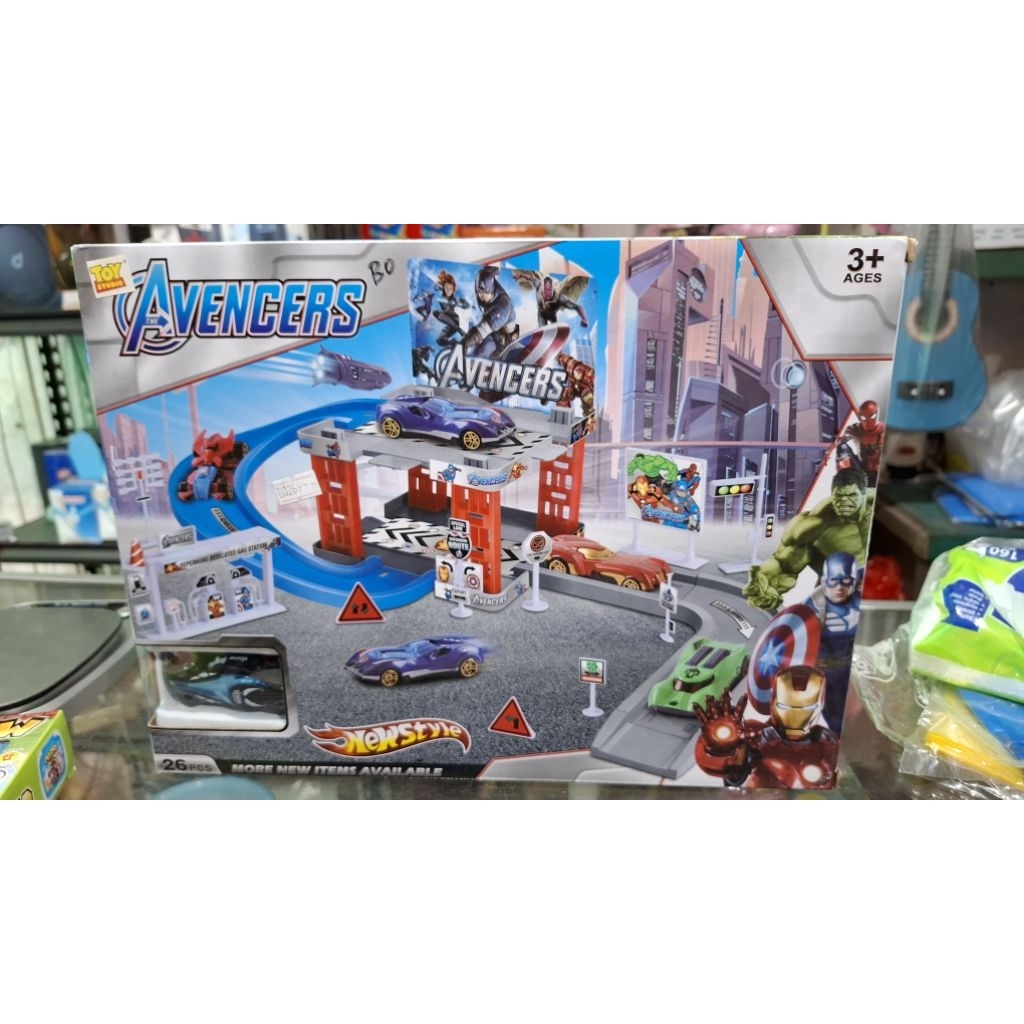 Mainan Garasi Parkir Mobil Avengers