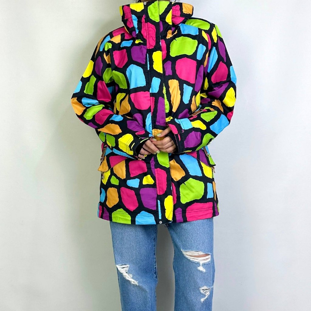 Jaket Gunung Wanita Mistral size L (seperti baru) anti air 100% original 131025I