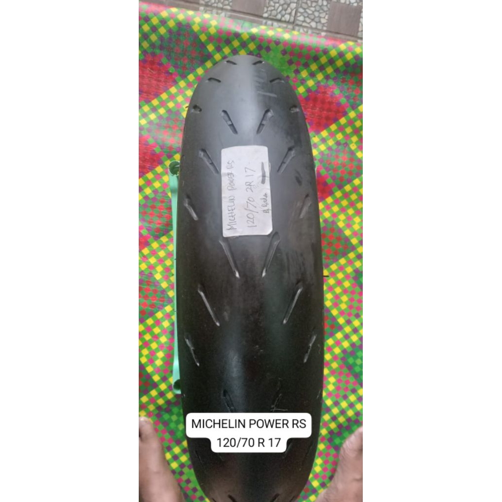 Michelin Power RS 120/70 R17 kond 90% joosss no tambal