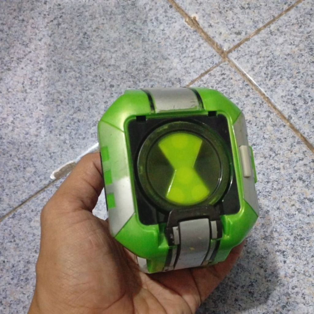 Ben 10 Figure watch Omnitrix Ben Ten Bandai