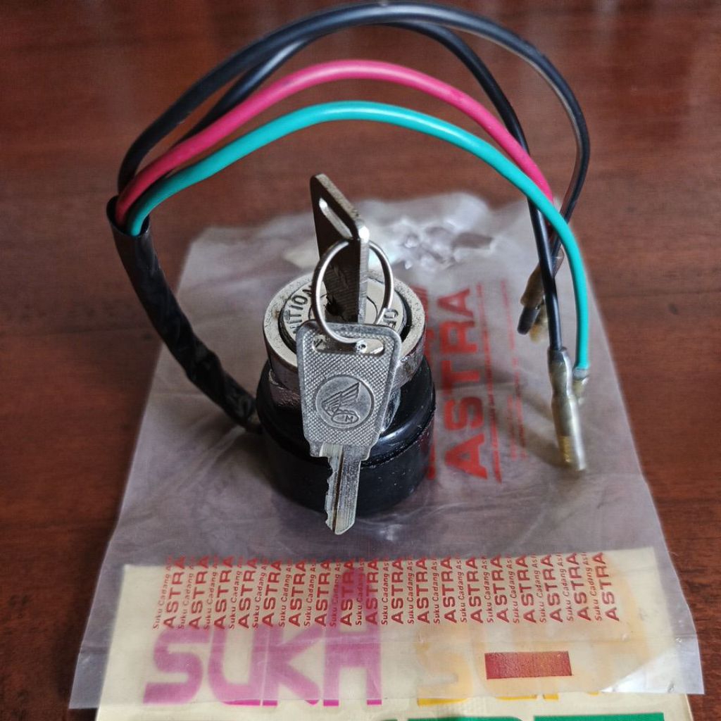 KUNCI KONTAK HONDA ASTRA CG110 CG125 CB100 CB125 [4Kabel] NOS