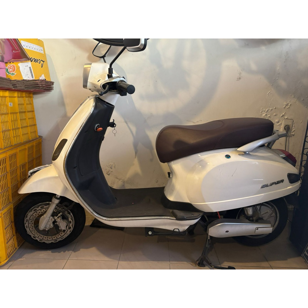 MOTOR VESPA LISTRIK