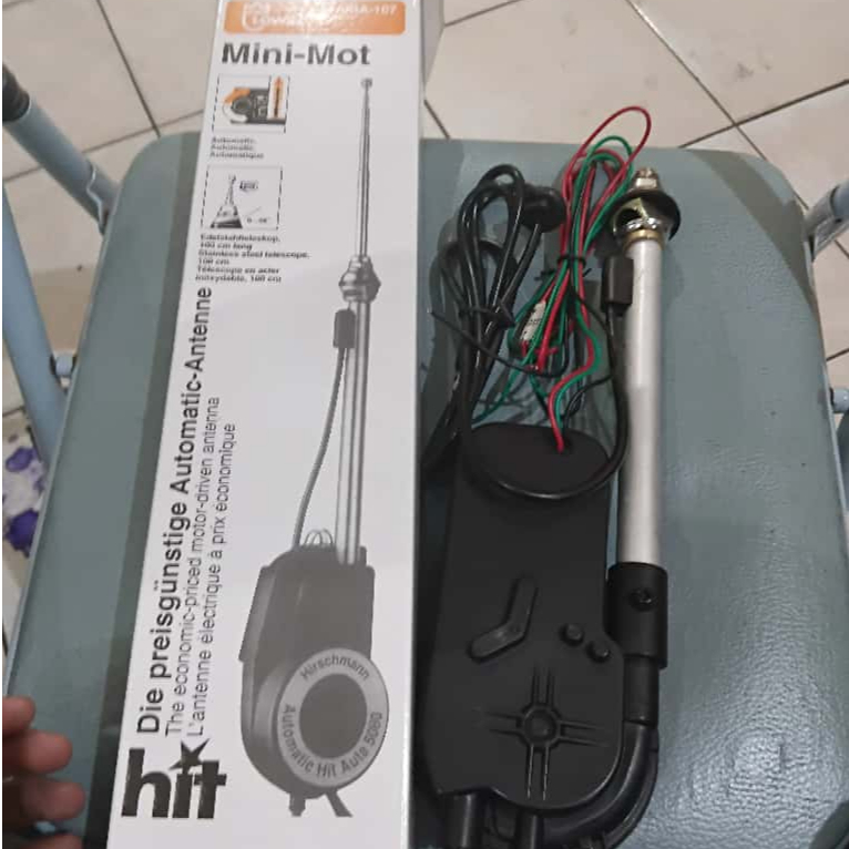 Antena Radio Mobil Otomatis Lowin JBA 107 Mini-Mot Universal