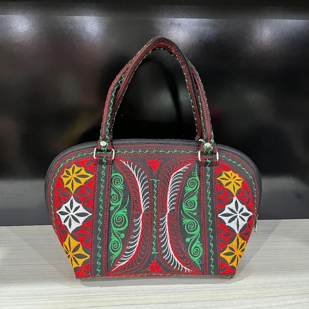 TAS WANITA MOTIF ACEH | Tas Keong Sumbu Besar