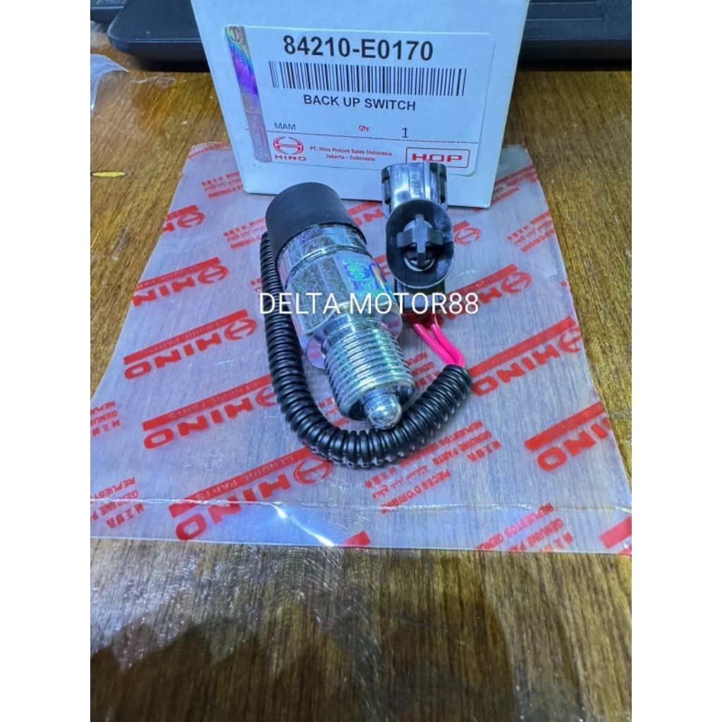 BACK UP SWITCH HINO LOHAN 500 SWITCH SWIT MUNDUR HINO LOHAN 500 SWITCH ATRET HINO LOHAN 500