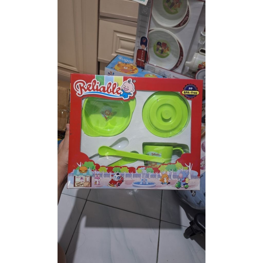 Feeding Set Reliable