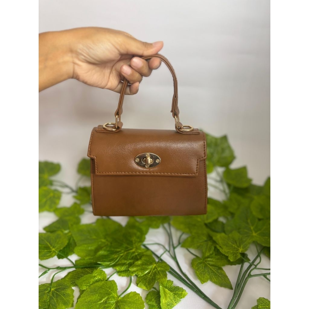 CEYKA VTG | Caramel | tenteng-tali panjang | tas wanita | kecil | simple | elegan