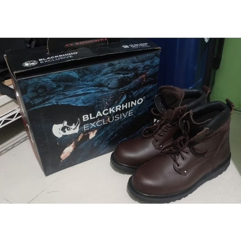NEW SAFETY SHOES BLACKRHINO EXCLUSIVE SIZE 41&43
