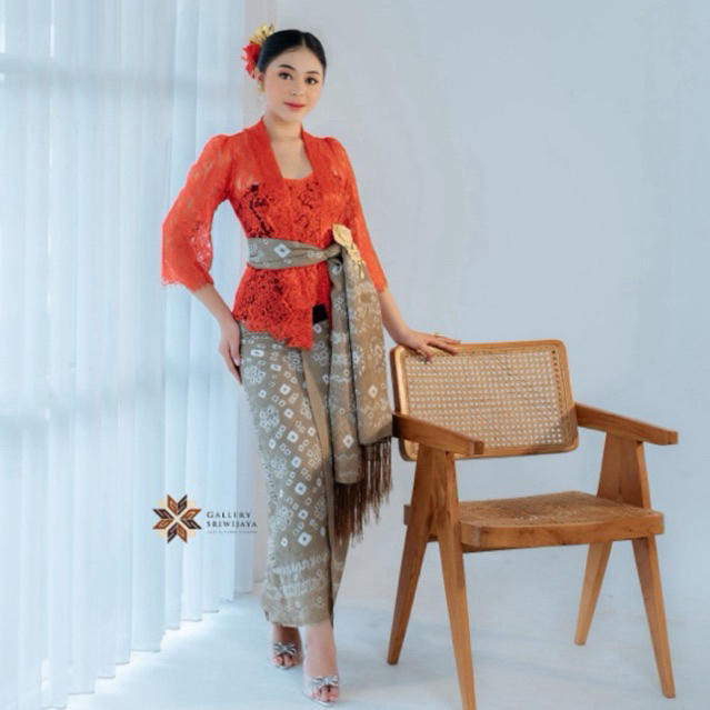 KAMEN/BLONGKET JUMPUTAN PEWARNA ALAM ORIGINAL HANDMADE BAHAN VISCOSE BARON ENDEK BALI SELENDANG LEBA