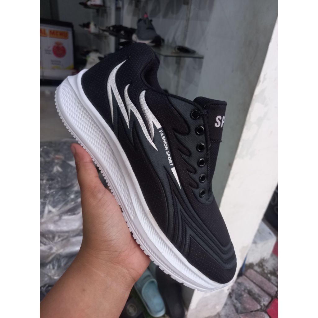 Sepatu Fashion Sport Pria Dewasa