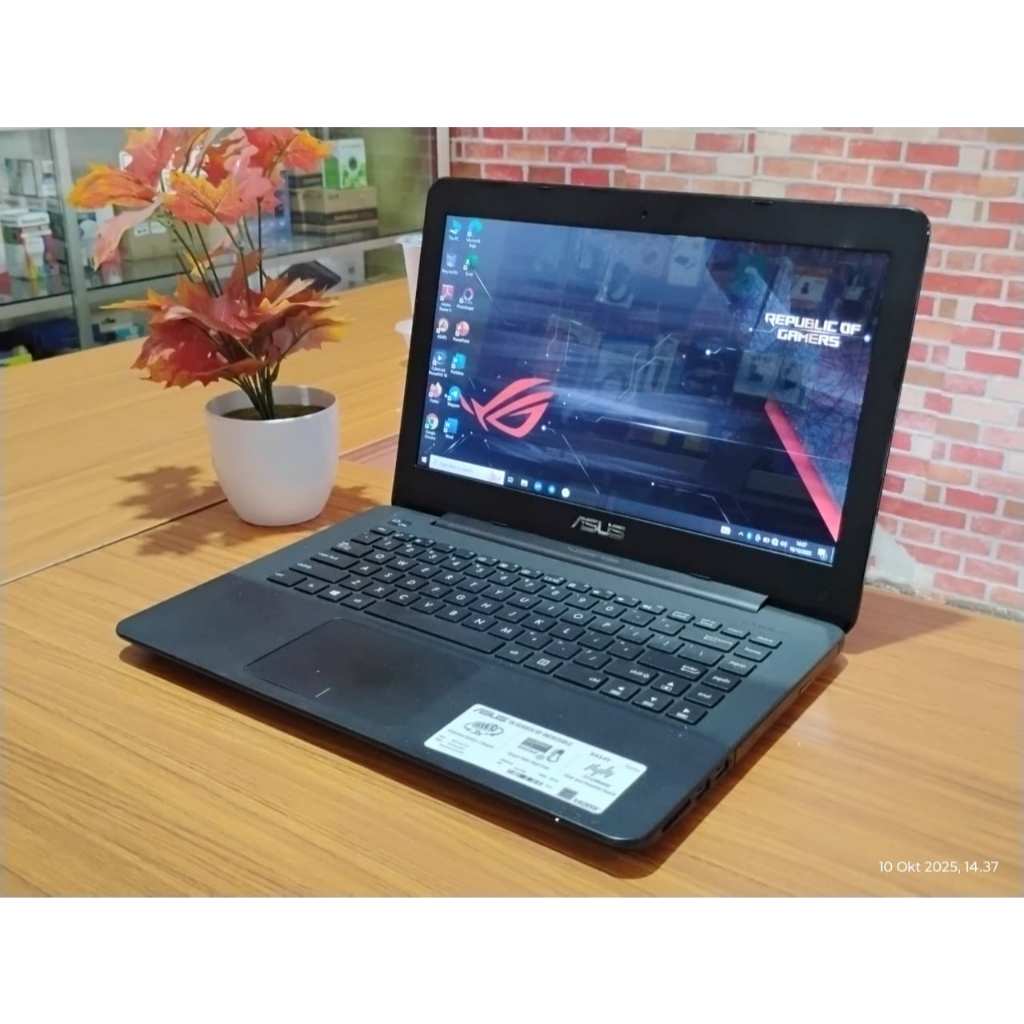 LAPTOP ASUS X455YA AMD Radeon A8-7410 8GB 256GB