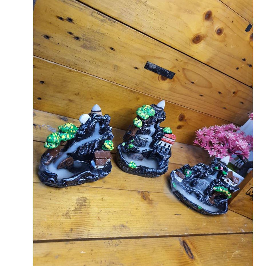 Tempat Dupa Air Terjun - Tempat Dupa Kerucut Asap Bawah