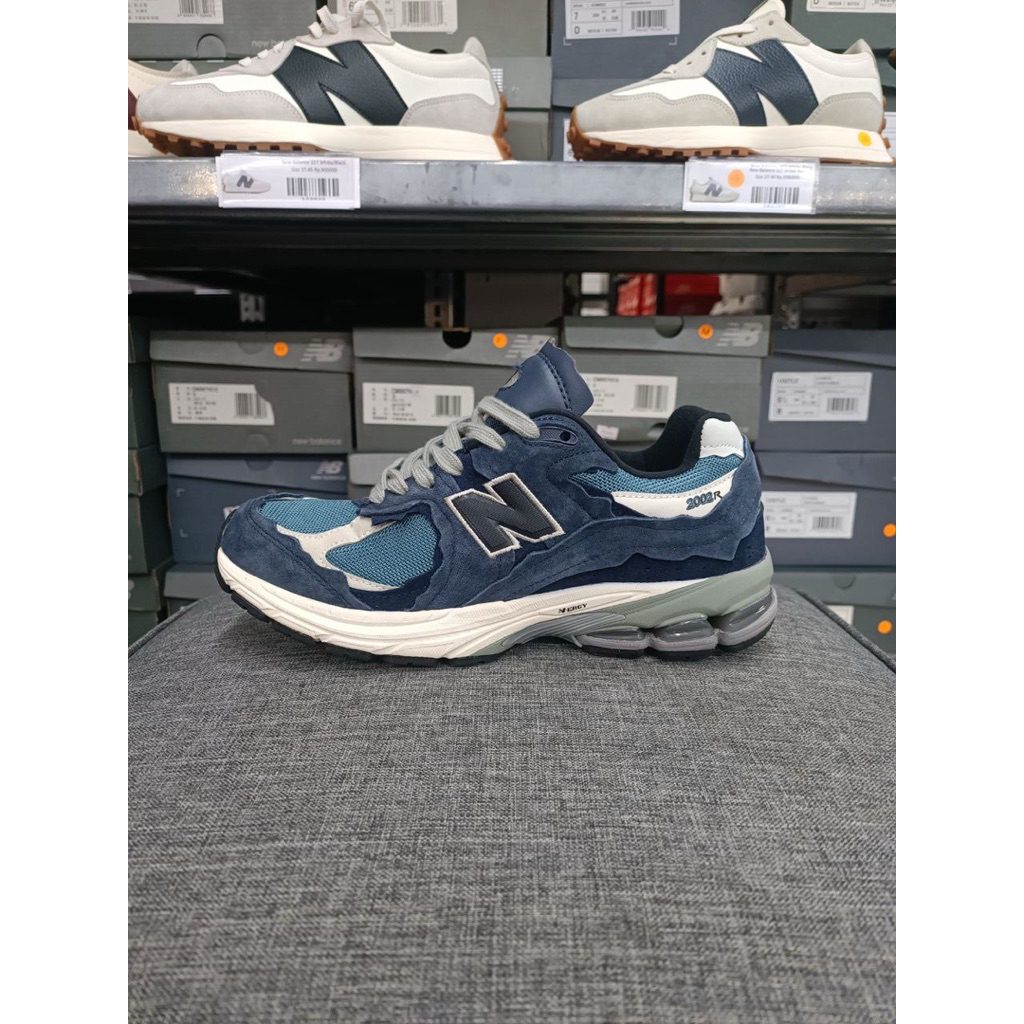 NEW BALANCE 2002R Protection PACK