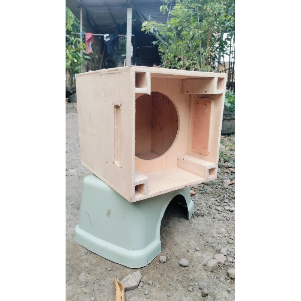 box speaker subwoofer PLANAR single 6 inc