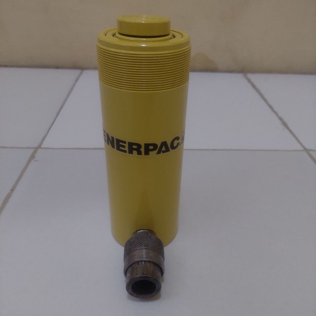 HYDRAULIC CYLINDER JACK ENERPAC RC154 15 TON