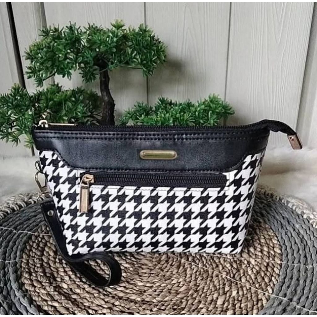 Clutch Wanita Stylish Berkualitas Travel Multifungsi Jinjing Simple Resleting Polos Terlaris Terbaru