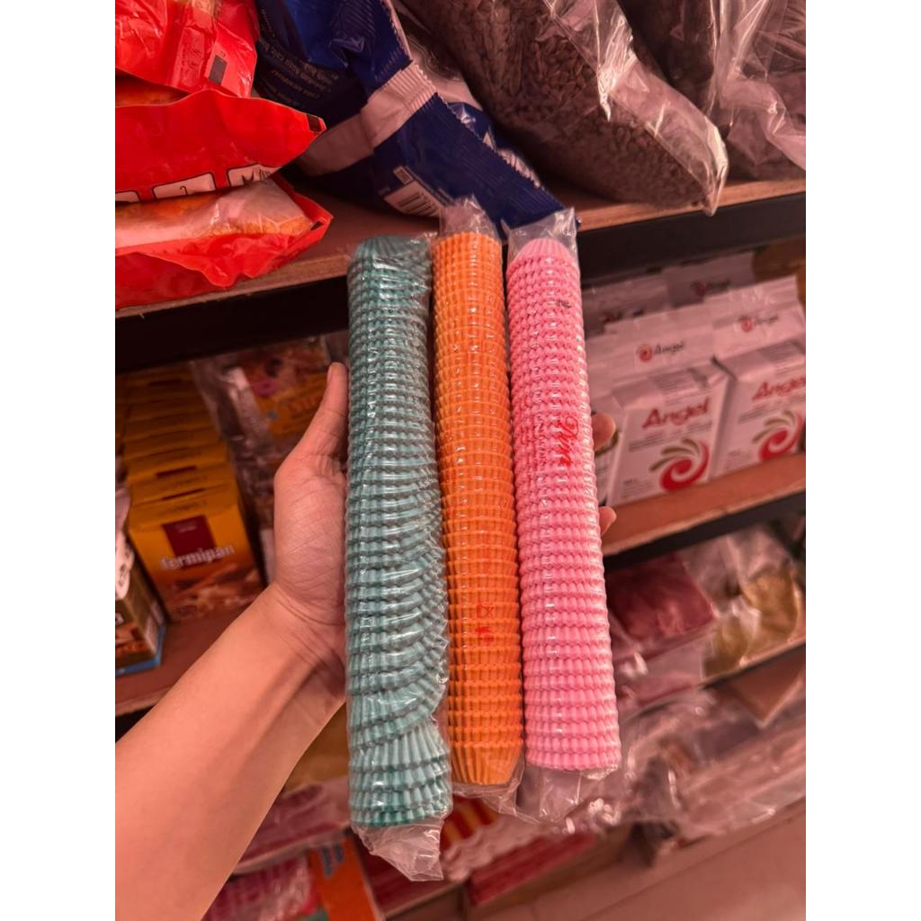 cup cases diva 50mm hitam dan warna per roll. cup cases diva per roll 50mm