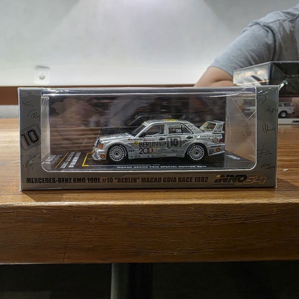 INNO64 Mercedes Benz 190E Berlin Macau 1992
