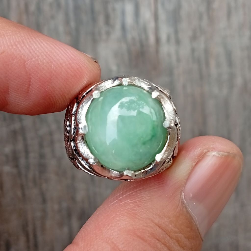 Batu Giok Myanmar Burma type B Natural Jadeite Jade 10 ct