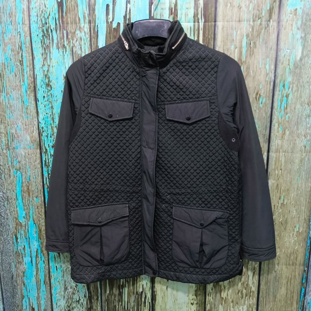 Jaket Parka STILE BENETTON Size M Pria keren bagus