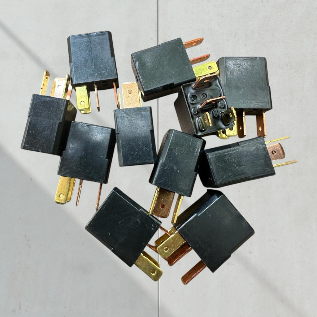 RELAY NAIS 12V KAKI 4 JAPAN