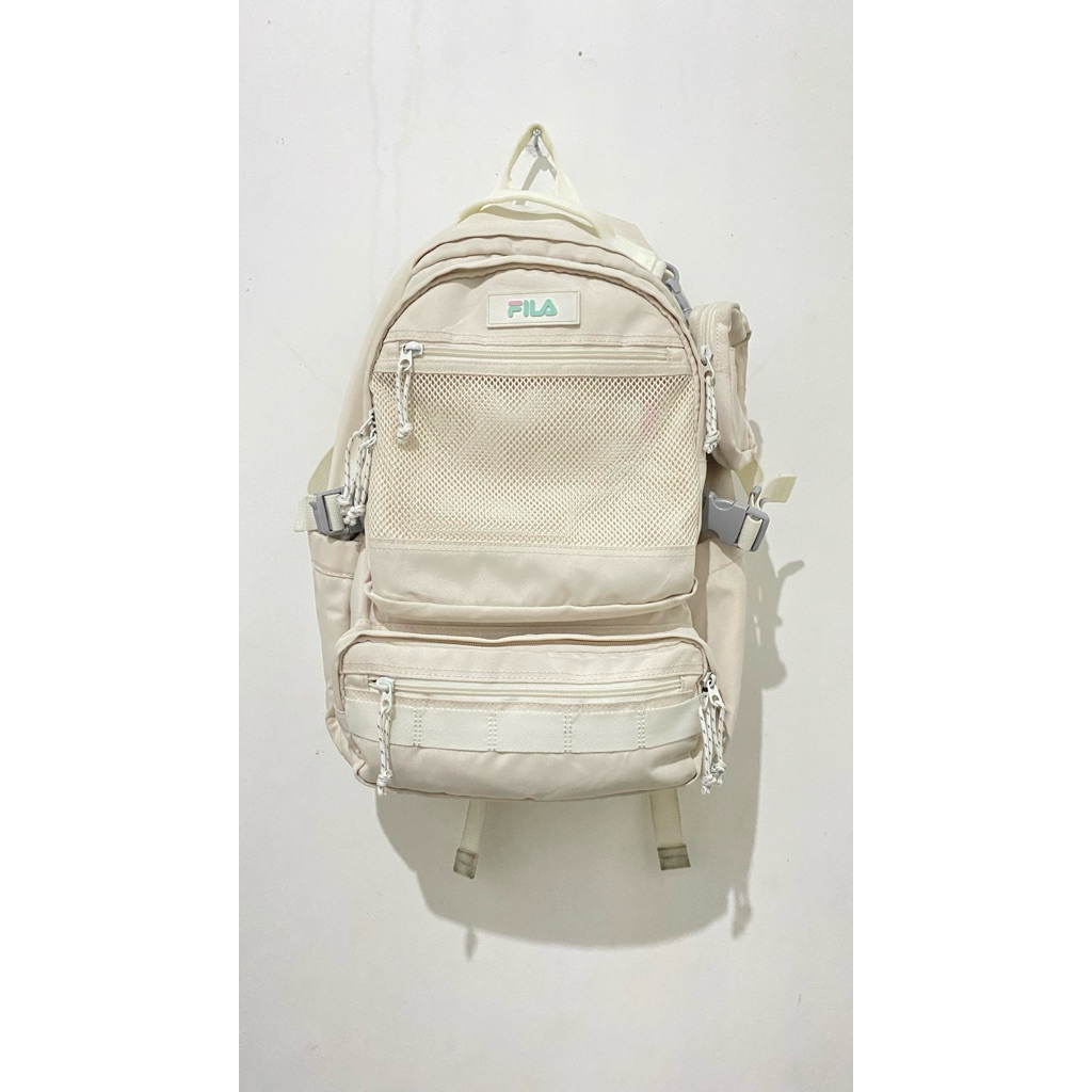Tas Backpack FILA warna ivory