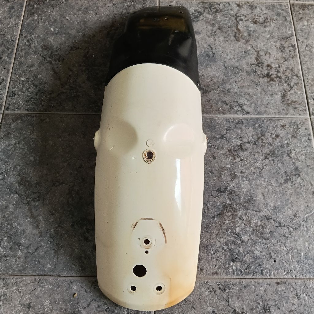 Spakbor Belakang Suzuki TS125 ORIGINAL SGP