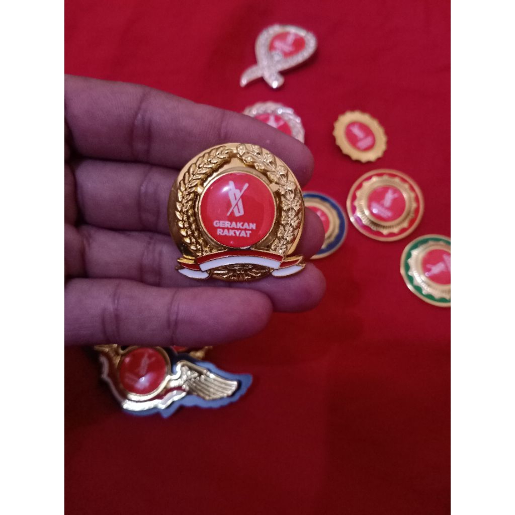 pin logo ormas  GERAKAN RAKYAT tumpuk padi kapas magnet