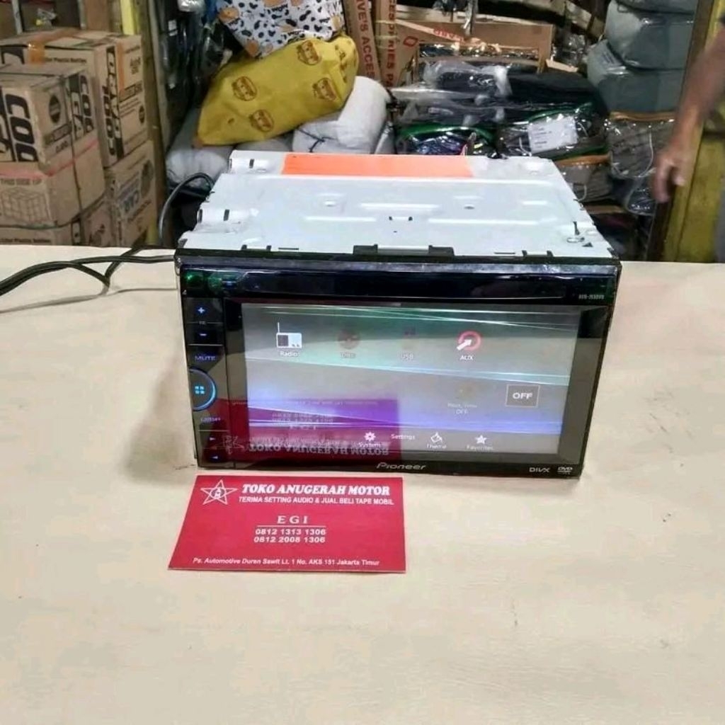 Head unit Pioneer AVH-165DVD sudah dipasang Bluetooth