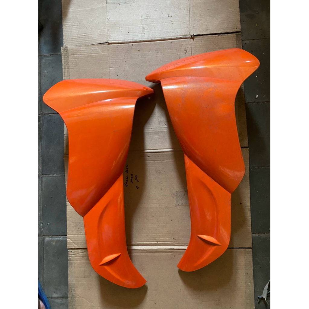 sayap luar dalam jupiter z lama burhan