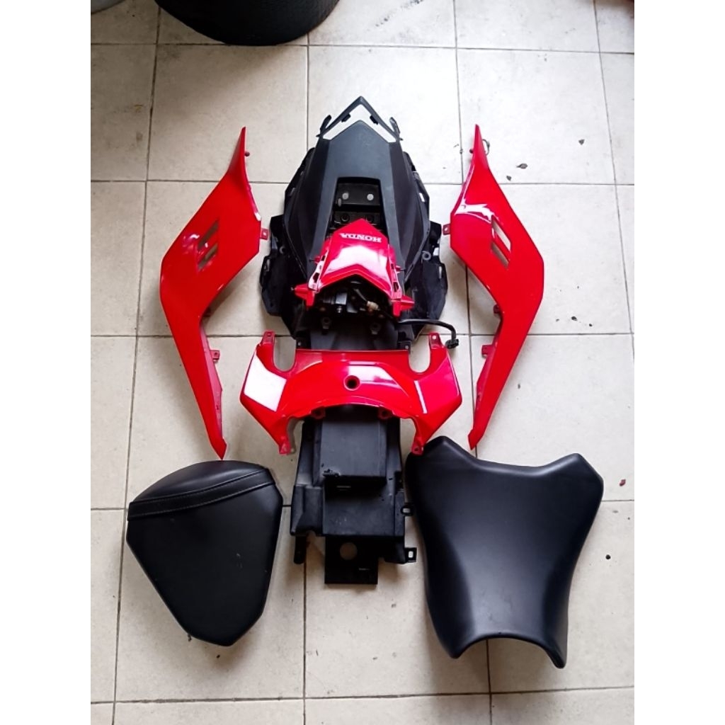 Cover Body Belakang Set CBR 150R K45R - Body Belakang Set CBR 150R K45R Original