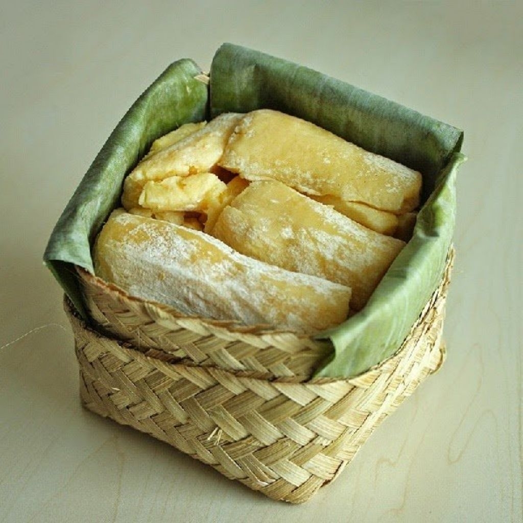 tape singkong khas gembong pati