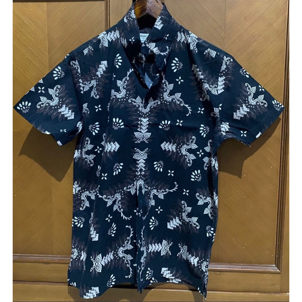 Preloved kemeja batik manzone lengan pendek