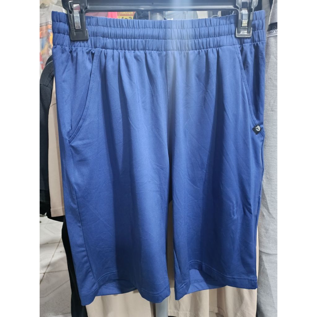 celana pendek blackyak