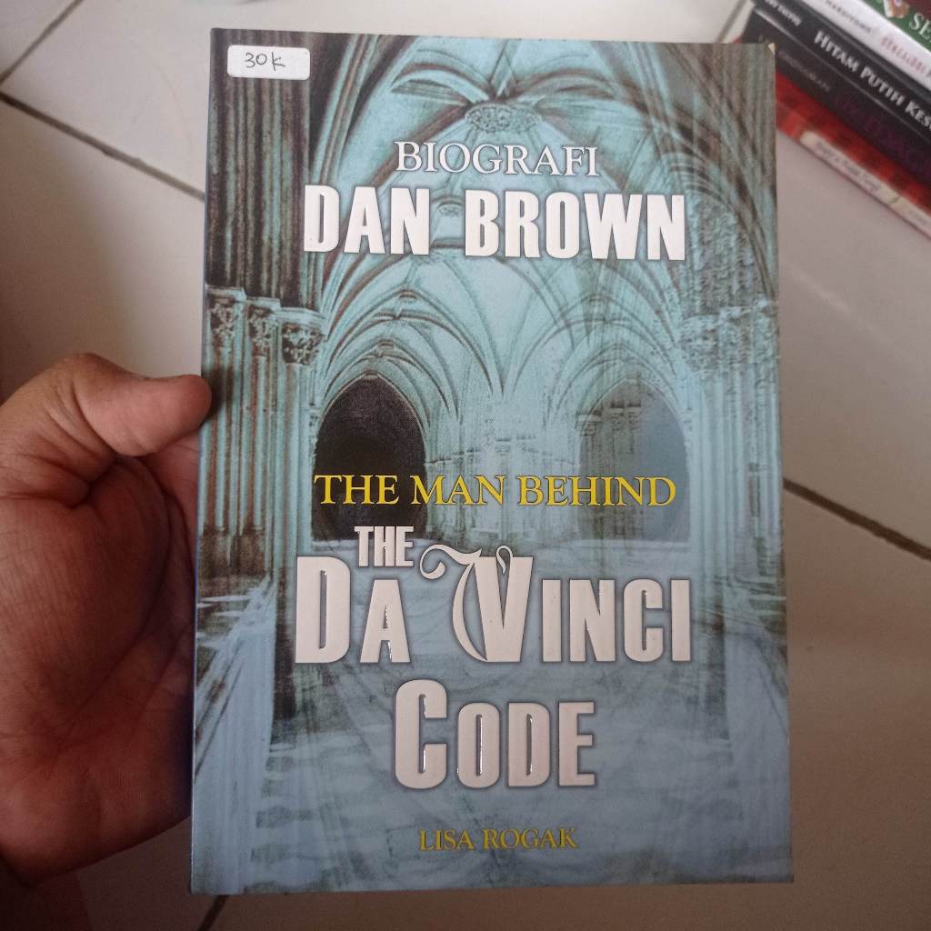 [Preloved] Dan Brown A Biography Lisa Rogak