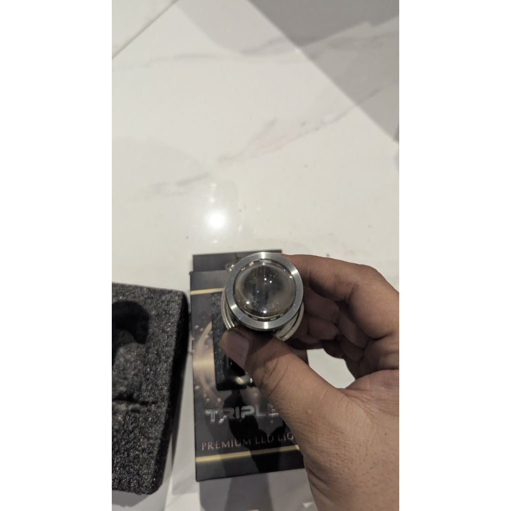 lampu proji mini H4 merek Aes kondisi secen bagus copotan