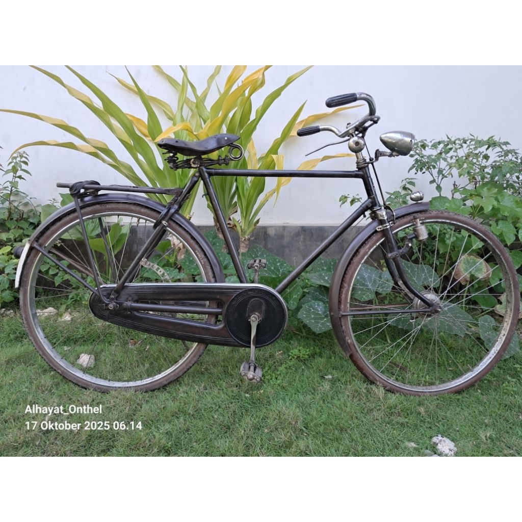Sepeda Ontel Tua Jadul BSA England