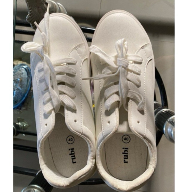 Preloved sepatu rubi