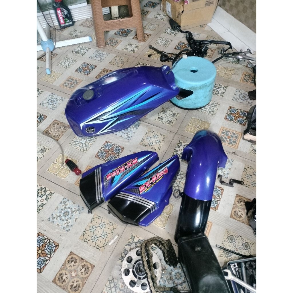 Tengki set biru  ORI copotan RX king 2005 bahan ORI copotan chat ripent kompresor striping emblem or