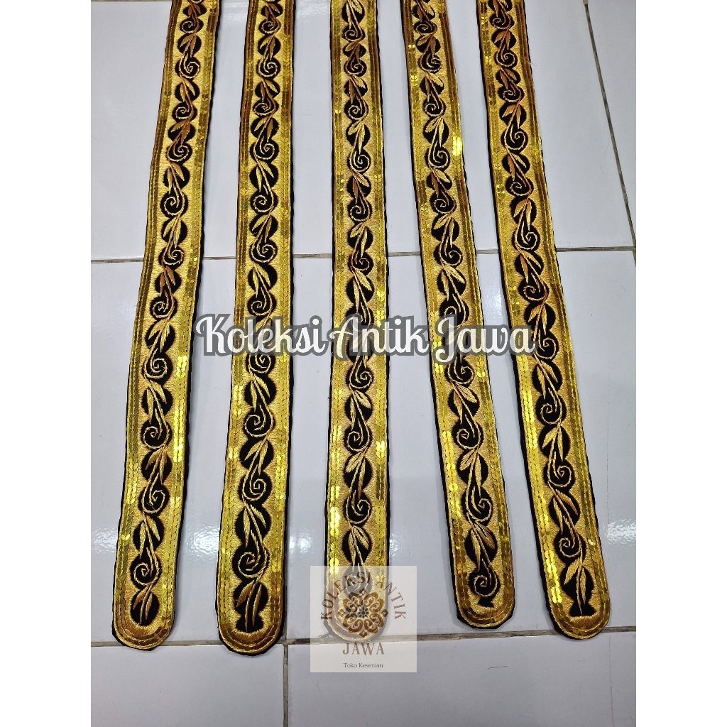 Sabuk Epek Beludru Sulam Benang Emas Alusan